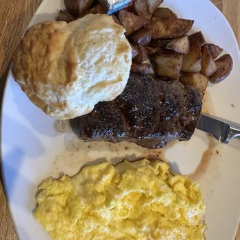 Silver Diner - Steak and eggs - New American Near Me - National Harbor, Maryland