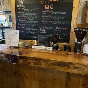 Pine Country Restaurant - Breakfast & Brunch Near Me - Williams, Arizona