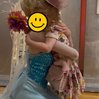 Paulettes Princess Parties - My daughter didn't want to let go :( - Party Characters Near Me - Worthington, Ohio Paulettes Princess Parties - My daughter didn't want to let go :( - Party Characters Near Me - Worthington, Ohio