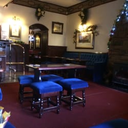 Rafterys Bar - Bar interior