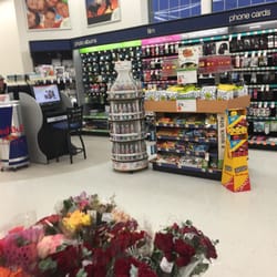 Walgreens - Franklin Walgreens -- 160 East Central Street / Route 140, At King Street Junction, Franklin                  Interior