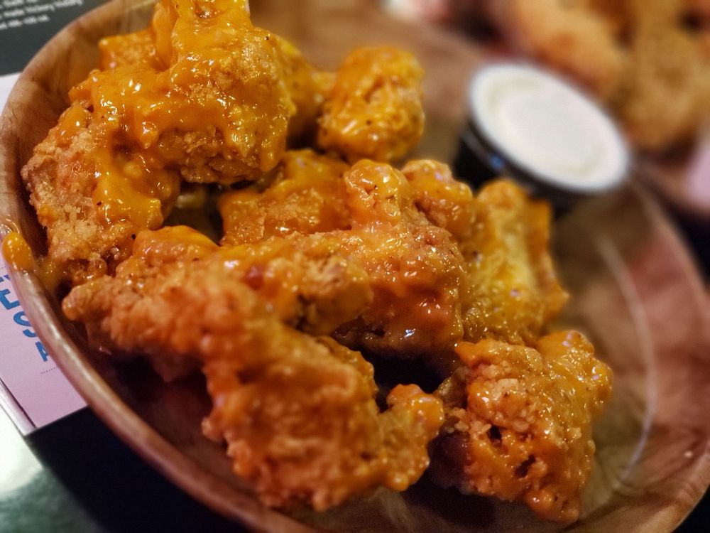 HOOTERS CLOSED 82 Photos & 135 Reviews 41 Rte 4 E, Hackensack