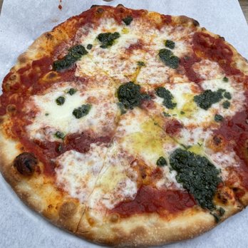 Pizzetta 211 - Tomato sauce, mozzarella and basil pizza - Pizza Near Me - San Francisco, California Pizzetta 211 - Tomato sauce, mozzarella and basil pizza - Pizza Near Me - San Francisco, California