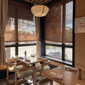 Umami Sushi and Grill - Sushi Bars Near Me - Albertson, New York