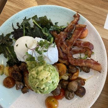 Bluestone Lane Manhattan Beach Café - BL Big Brekkie - Coffee & Tea Near Me - Manhattan Beach, California Bluestone Lane Manhattan Beach Café - BL Big Brekkie - Coffee & Tea Near Me - Manhattan Beach, California