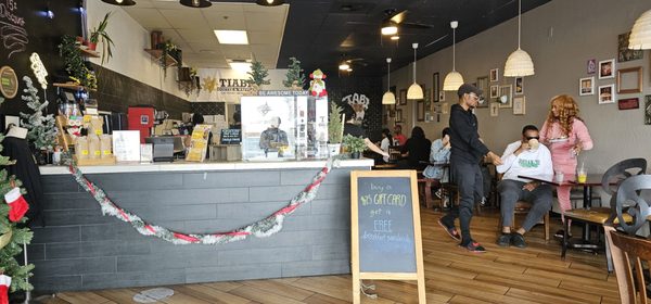 Tiabi Coffee & Waffle by null