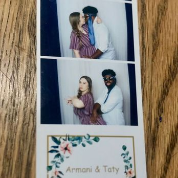 Big Blue Photo Booth - Such great quality photos! - Photo Booth Rentals Near Me Big Blue Photo Booth - Such great quality photos! - Photo Booth Rentals Near Me
