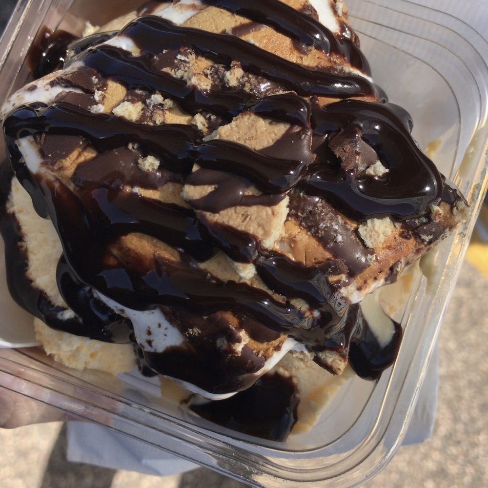 Original Hockey Mom Brownies - S'mores brownies over vanilla ice cream with chocolate syrup - soooo good! - Food Trucks Near Me - Coon Rapids, Minnesota Original Hockey Mom Brownies - S'mores brownies over vanilla ice cream with chocolate syrup - soooo good! - Food Trucks Near Me - Coon Rapids, Minnesota