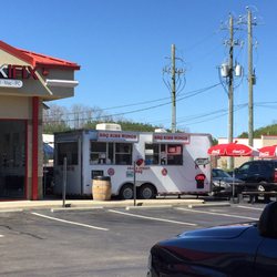 Cowboy's - I LOVED the old truck that used to be here (The Georgia Pit), so I'll definitely be checking this one out soon.