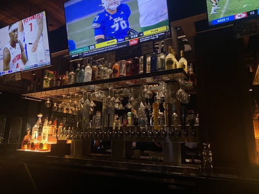 Bar Louie by null