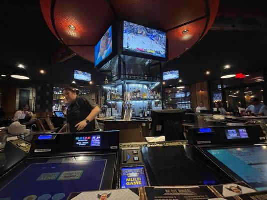 Guy Fieri's American Kitchen & Bar by null