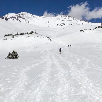 SWS Mountain Guides - Climbing Near Me - Mount Shasta, California