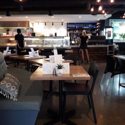 Cafe Boardroom - Inside