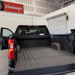 Ziebart - Full Rhino Lining Bed truck liner and Ceramic coating (Ziebart Ceramic Z-Gloss) on this 2022 Chevrolet Silverado.