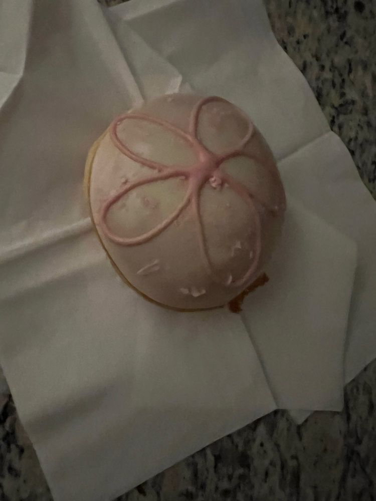 Krispy Kreme Doughnuts Lucua Osaka
