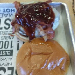 Bobby's Smokehouse Burger