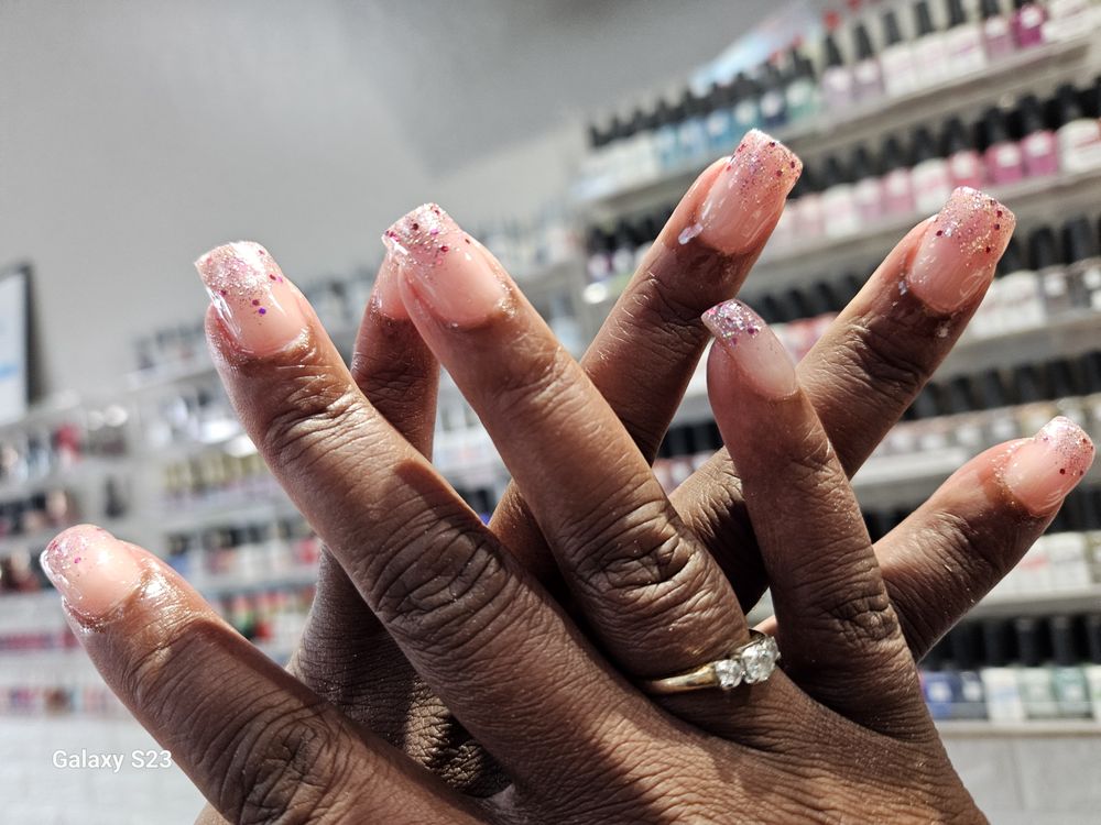 CHI’S NAILS Updated July 2024 186 Photos & 106 Reviews 1554 A