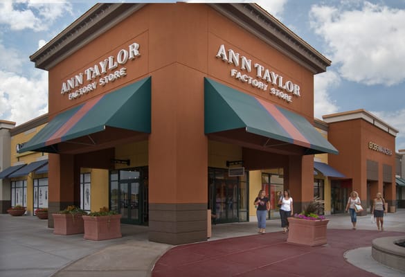 Albertville Premium Outlets by null