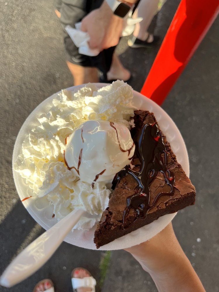 THE DAIRY CORNER 60 Photos & 72 Reviews 177 Dairy Corner Pl