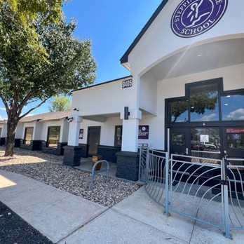 Stepping Stone School - Brodie/Circle C - Preschools Near Me - Austin, Texas