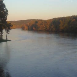 His Place Resorts - The White River Trout capital of the world.