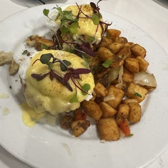 JAM Eateries - Crab cake Benedict - Breakfast & Brunch Near Me - Ellicott City, Maryland