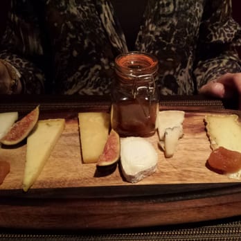 Cail Bruich West - George Mewes cheese board. - Scottish Near Me - Glasgow, GLG