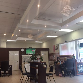 HQ Nails - Inside of shop - Nail Salons Near Me - Rockaway, New Jersey
