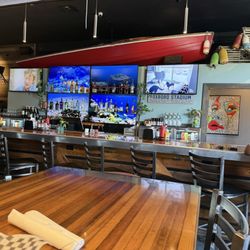 Jazzy's Mainely Lobster and Seafood - The bar