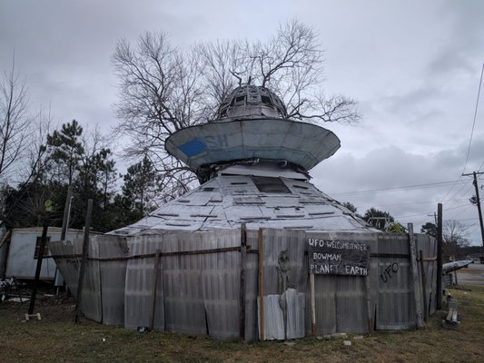 UFO Welcome Center by null