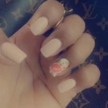 KC Nails & Spa - #39 light pink with flower print ring finger - Nail Salons Near Me - La Habra, California KC Nails & Spa - #39 light pink with flower print ring finger - Nail Salons Near Me - La Habra, California