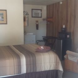 Kit Carson Inn