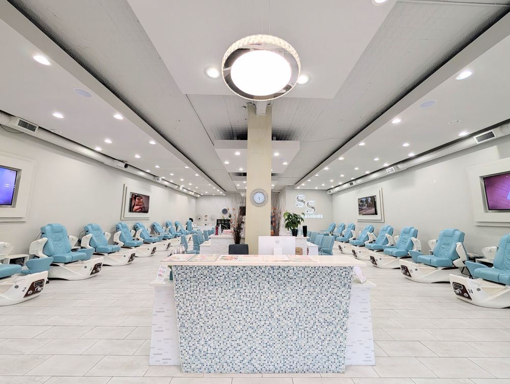 SS Nails & Lashes Logo