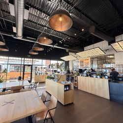 Corvus Coffee Roasters - Interior