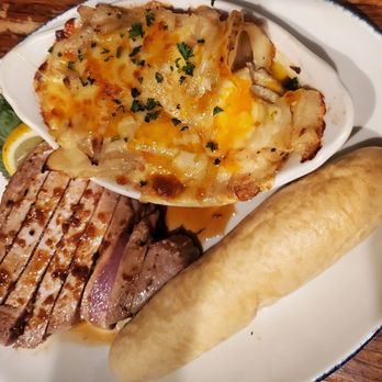 Parrain's Seafood - Yummy Tuna Steak & Potatoes Au Gratin - Southern Near Me - Baton Rouge, Louisiana