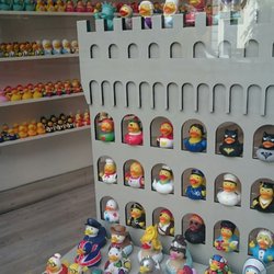 Florence Duck Store - Duck lovers!!!