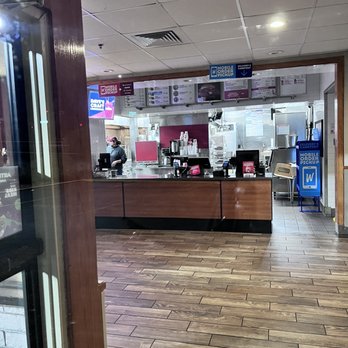Wendy's - Fast Food Near Me - Pinole, California