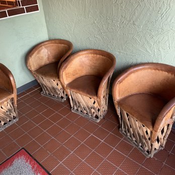 Casa de Oro - Traditional barrel chairs in the waiting room - Mexican Near Me - Chariton, Iowa Casa de Oro - Traditional barrel chairs in the waiting room - Mexican Near Me - Chariton, Iowa