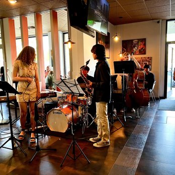 Fusion Grill - HS Jazz Band on a Saturday night - New American Near Me - Thousand Oaks, California