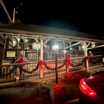 Old Mill Restaurant - The queue - American Near Me - Pigeon Forge, Tennessee