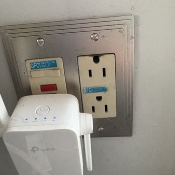 FreshSpace Cleaning Detroit - Outlets - Home Cleaning Near Me