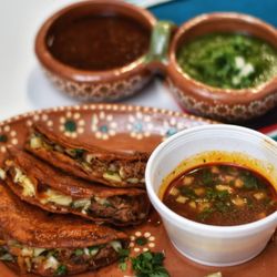 Goyita Antojitos - Quesabirrias