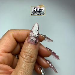 HYO Nails & Beauty Studio - Gel X set with design