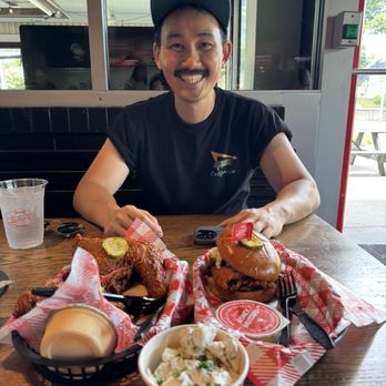 Hattie B's Hot Chicken - Memphis - Chicken Shop Near Me - Memphis, Tennessee