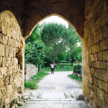 Village de Fourcès - Landmarks & Historical Buildings Near Me