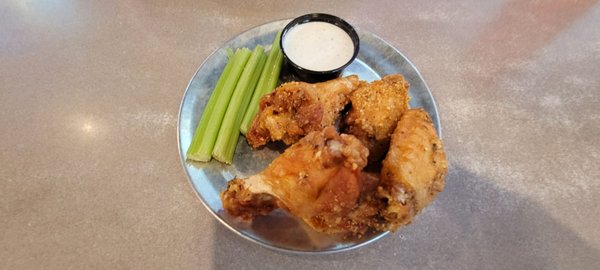 Pluckers Wing Bar by null