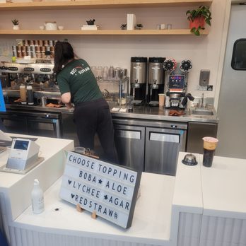 Redstraw - Counter - Bubble Tea Near Me - Los Angeles, California