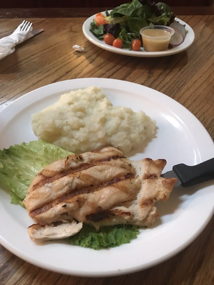 5 10 15 RESTAURANTS 30 Photos & 18 Reviews American (Traditional