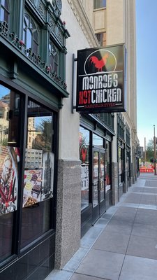 Monroe's Hot Chicken by null
