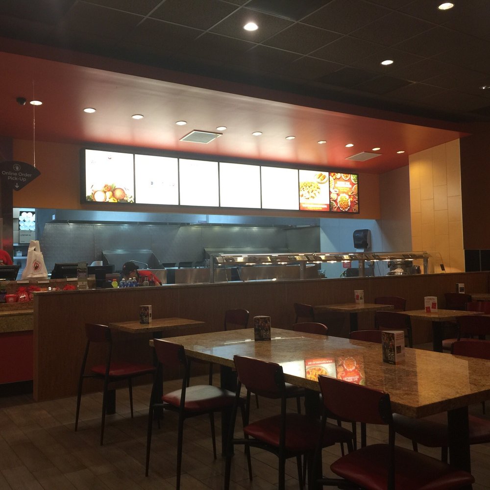 Panda Express - Went at night. It's empty but the food keeps coming! - Chinese Near Me - Tucker, Georgia